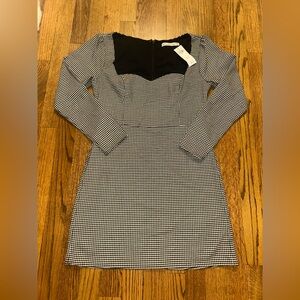 Abercrombie & Fitch Black and White Checkered Long Sleeve Dress